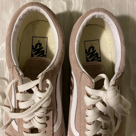 Pink Vans Old Skool - Picture 2 of 2